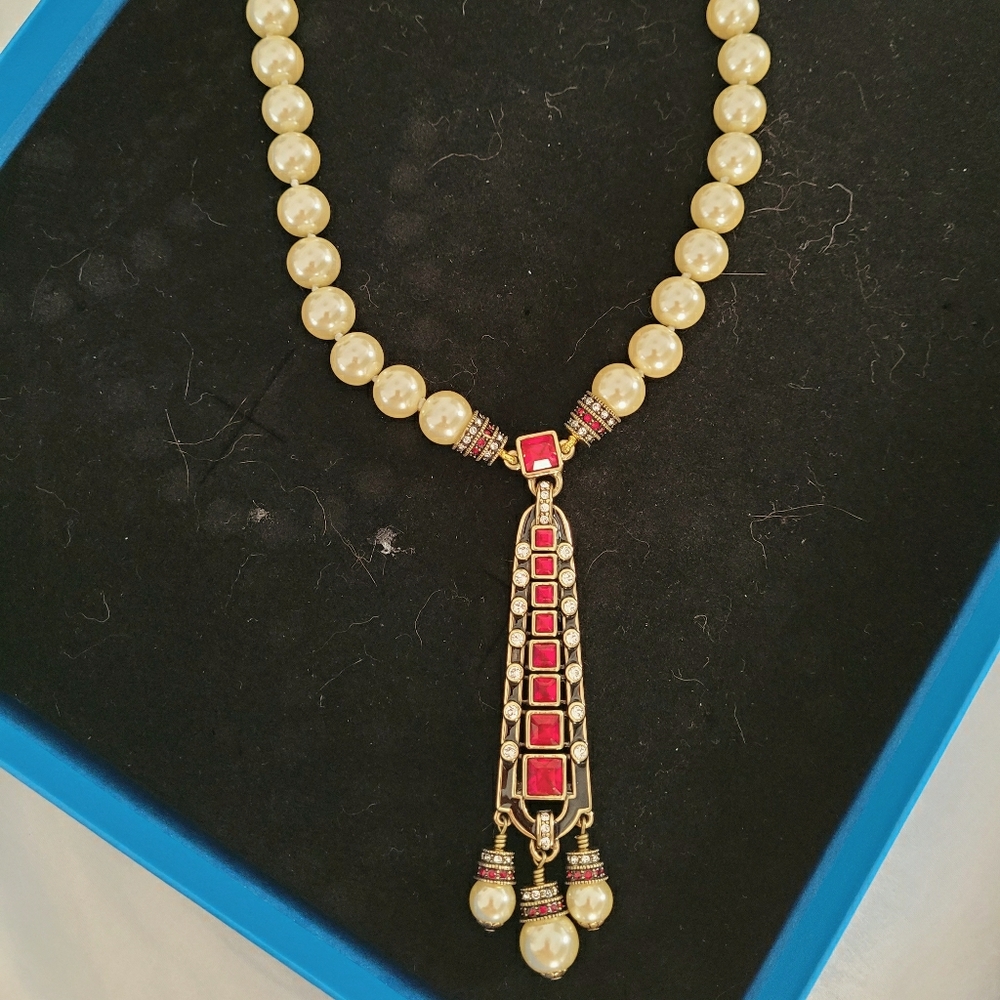 Heidi Daus Art Deco necklace